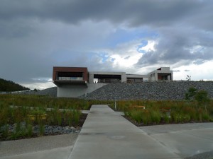 Hinze Dam - Visitor Center